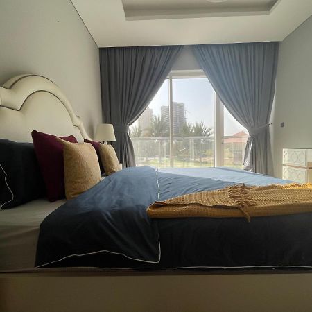Appartamento Amazing Park view! JVC /New 1BR Dubai Esterno foto