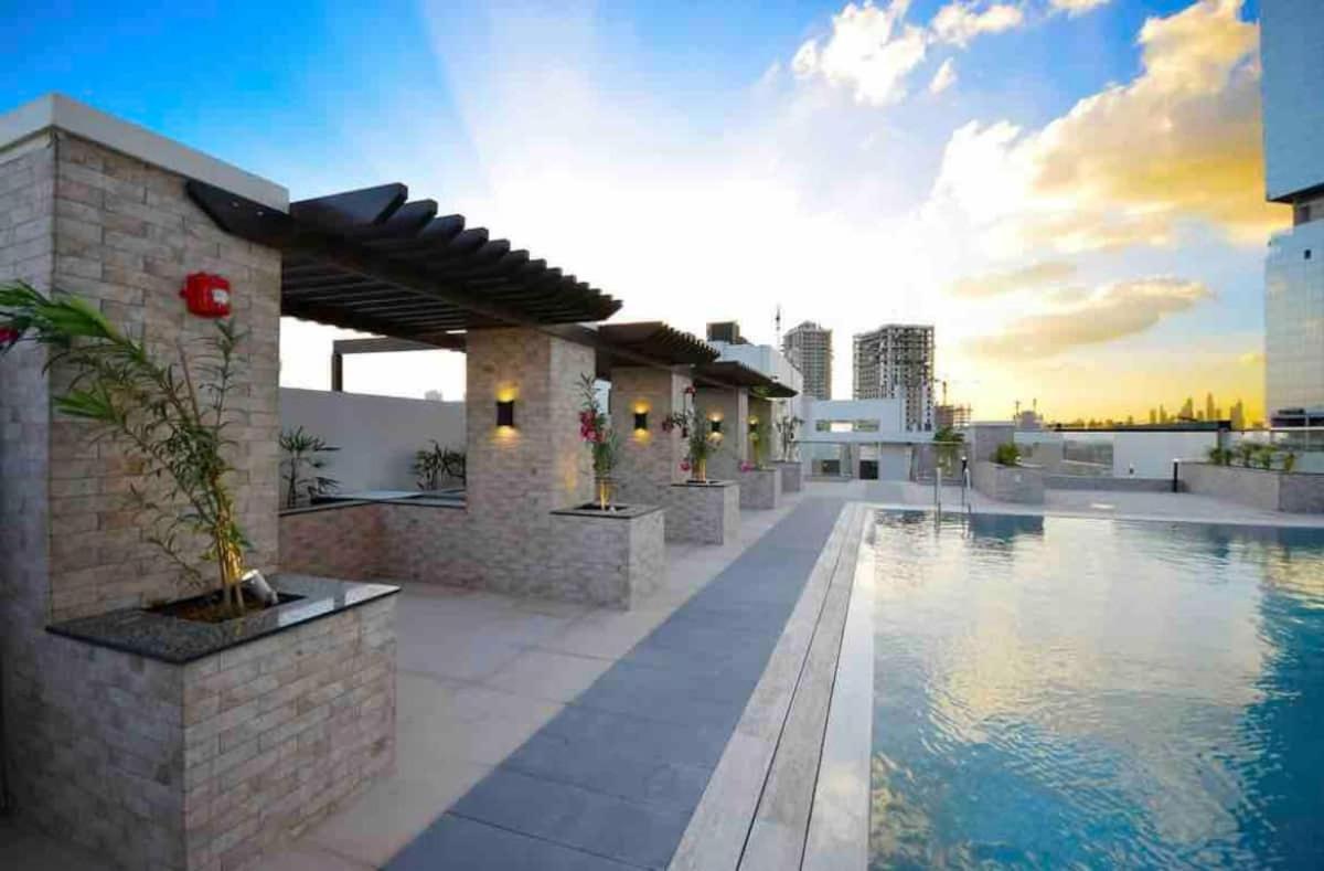 Appartamento Amazing Park view! JVC /New 1BR Dubai Esterno foto