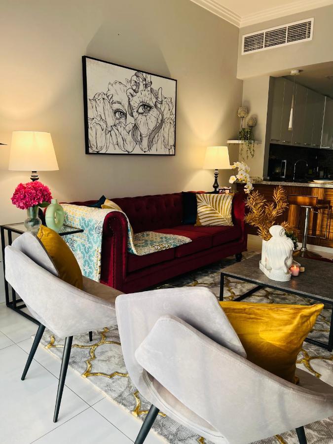 Appartamento Amazing Park view! JVC /New 1BR Dubai Esterno foto